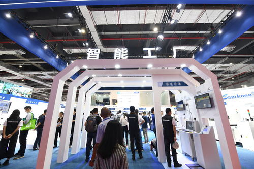 物流車 噴涂機器人 智能工廠生產線 百款尖端技術產品首發工博會