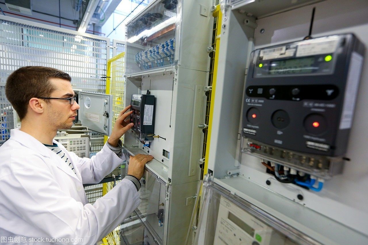 研究員。電器柜性能計數器。低壓微網絡。用于智能電網和智能電表的測試和證書服務。電力電子設備認證。技術服務行業。tecnaliaresearch&innovationbizkaiabasquecountry,西班牙。